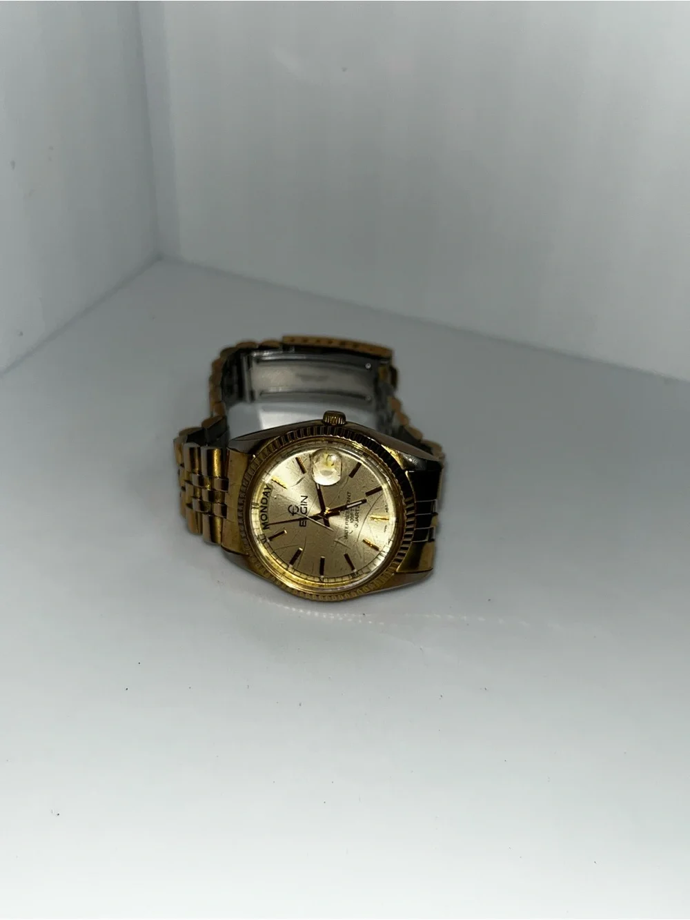 Elgin Presidential FC400 Day/Date Qtz: Men's Watch Scratched Crystal New Battery